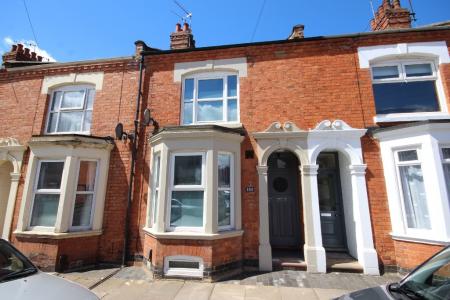 Flat Loyd Road in Northampton