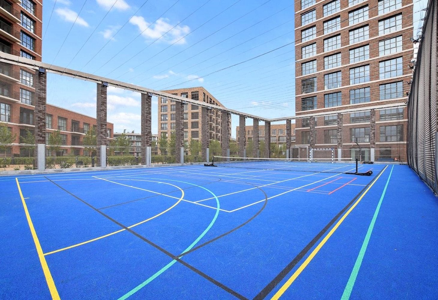 Flat Surrey Quays Road in Greater London