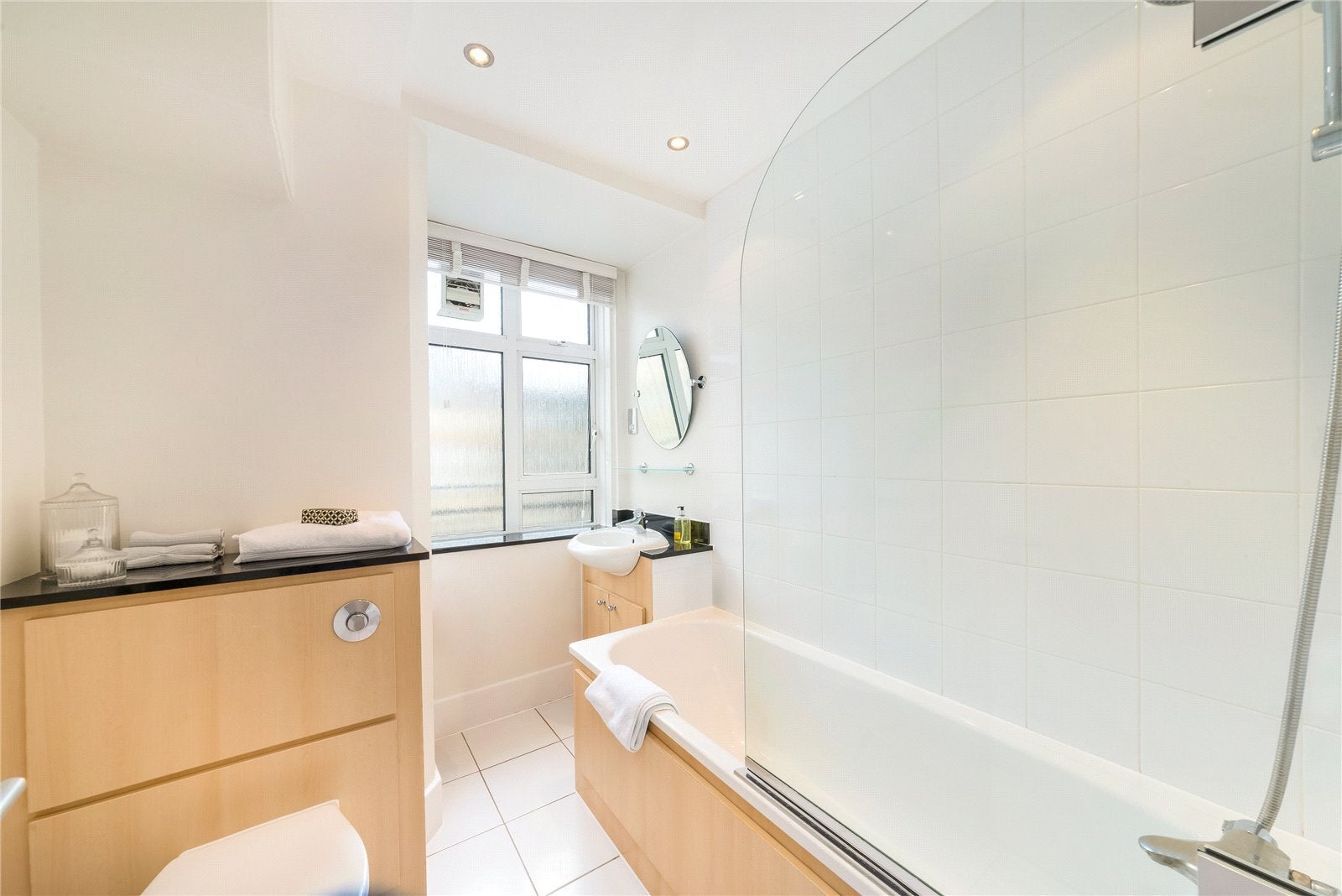 Flat Sloane Street in Greater London