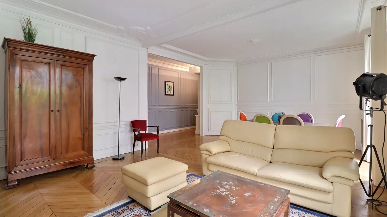 Flat Rue Laugier in Paris