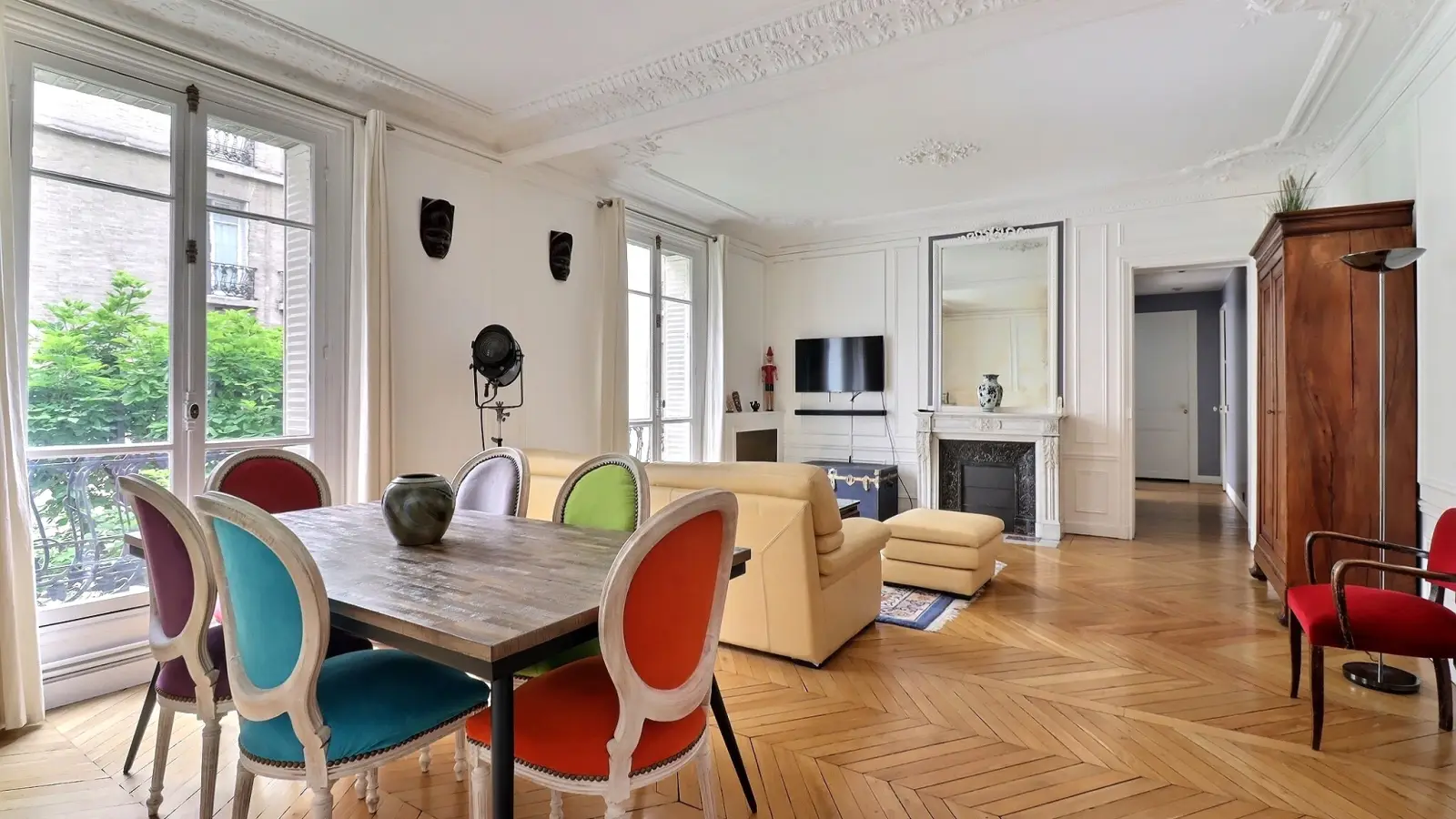 Flat Rue Laugier in Paris