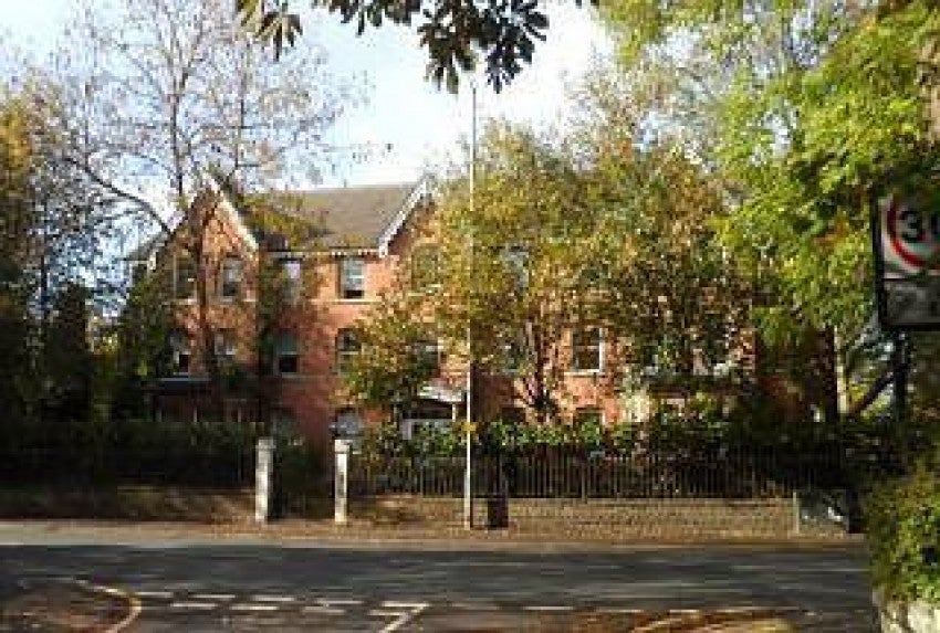Flat Cliff Grove in Stockport