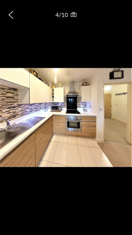 Room Aventine Avenue in Greater London