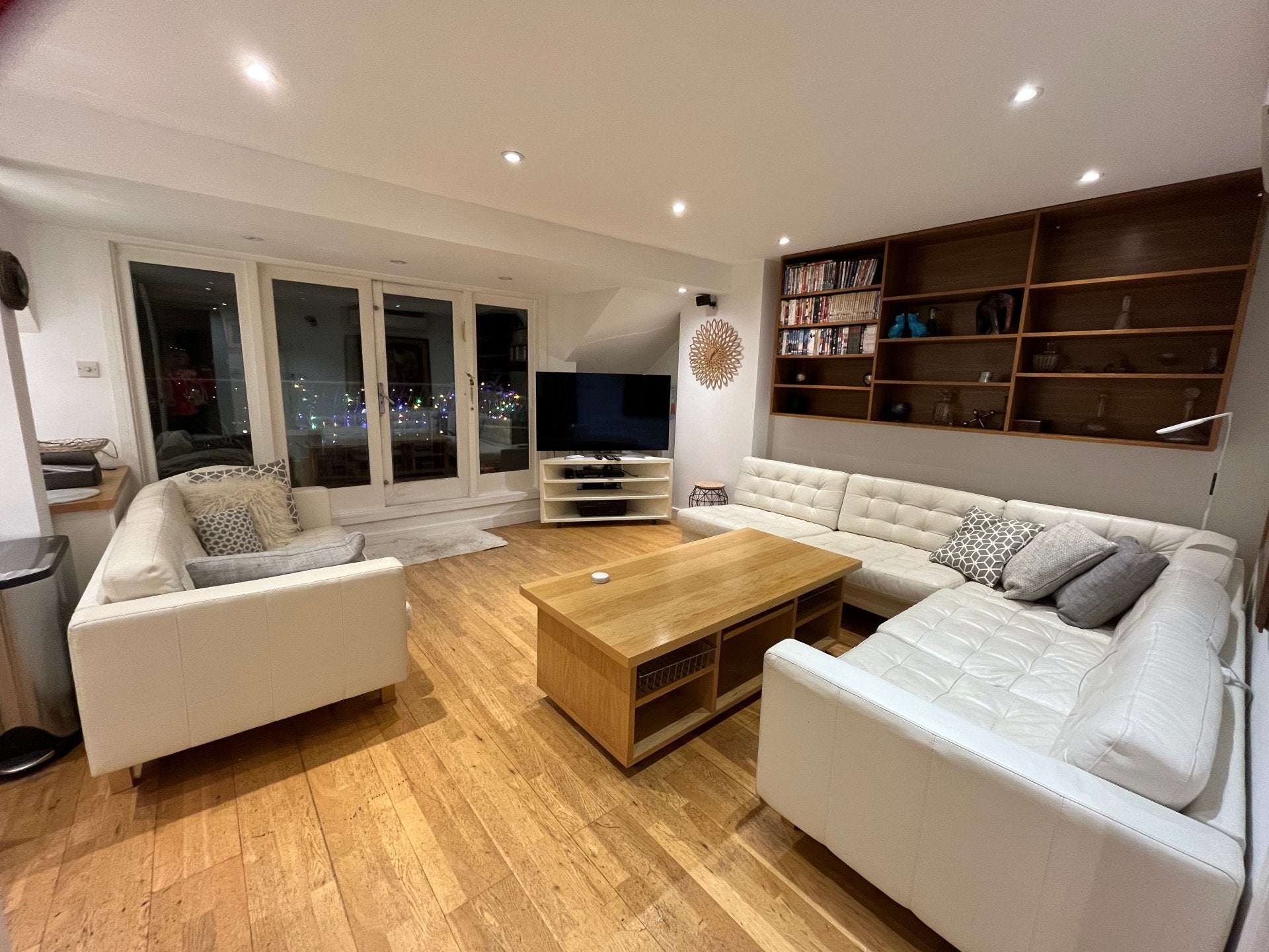 Flat Westbere Road in Greater London