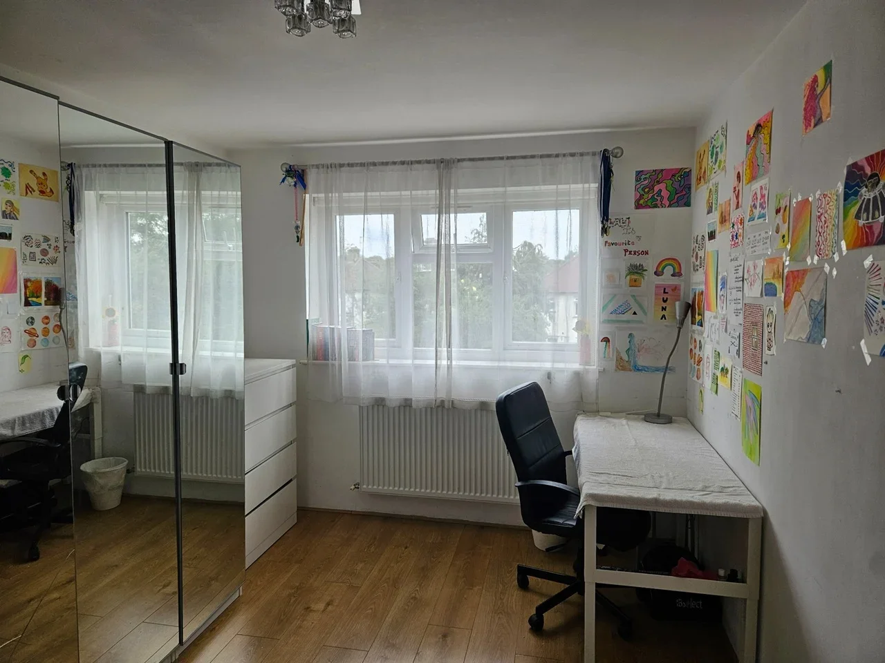 Room Wise Lane in Greater London