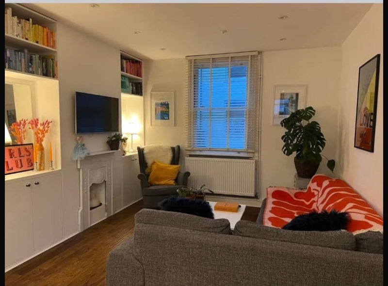 Room Sulina Road in Greater London