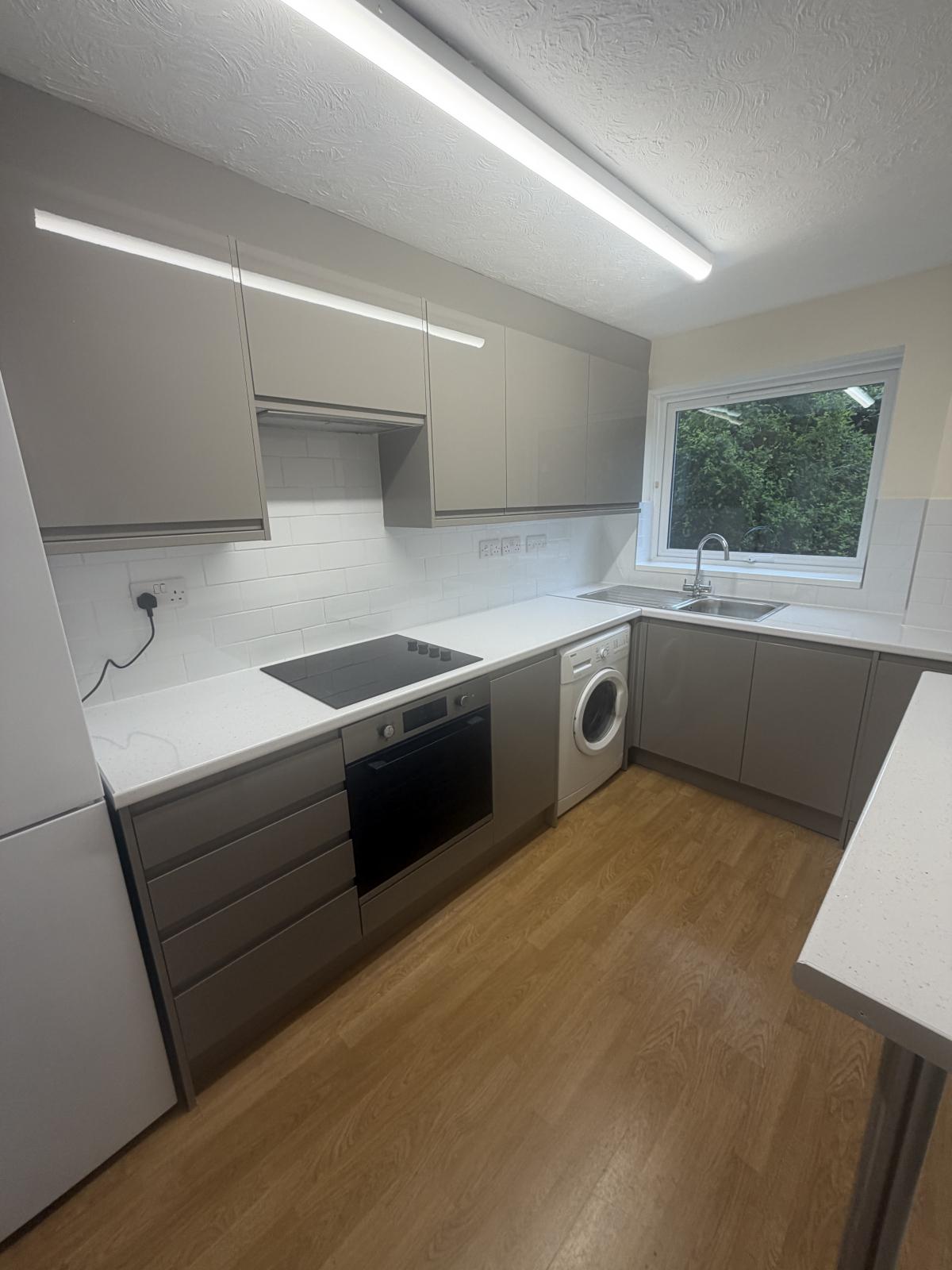 Flat Crofton Way in Greater London