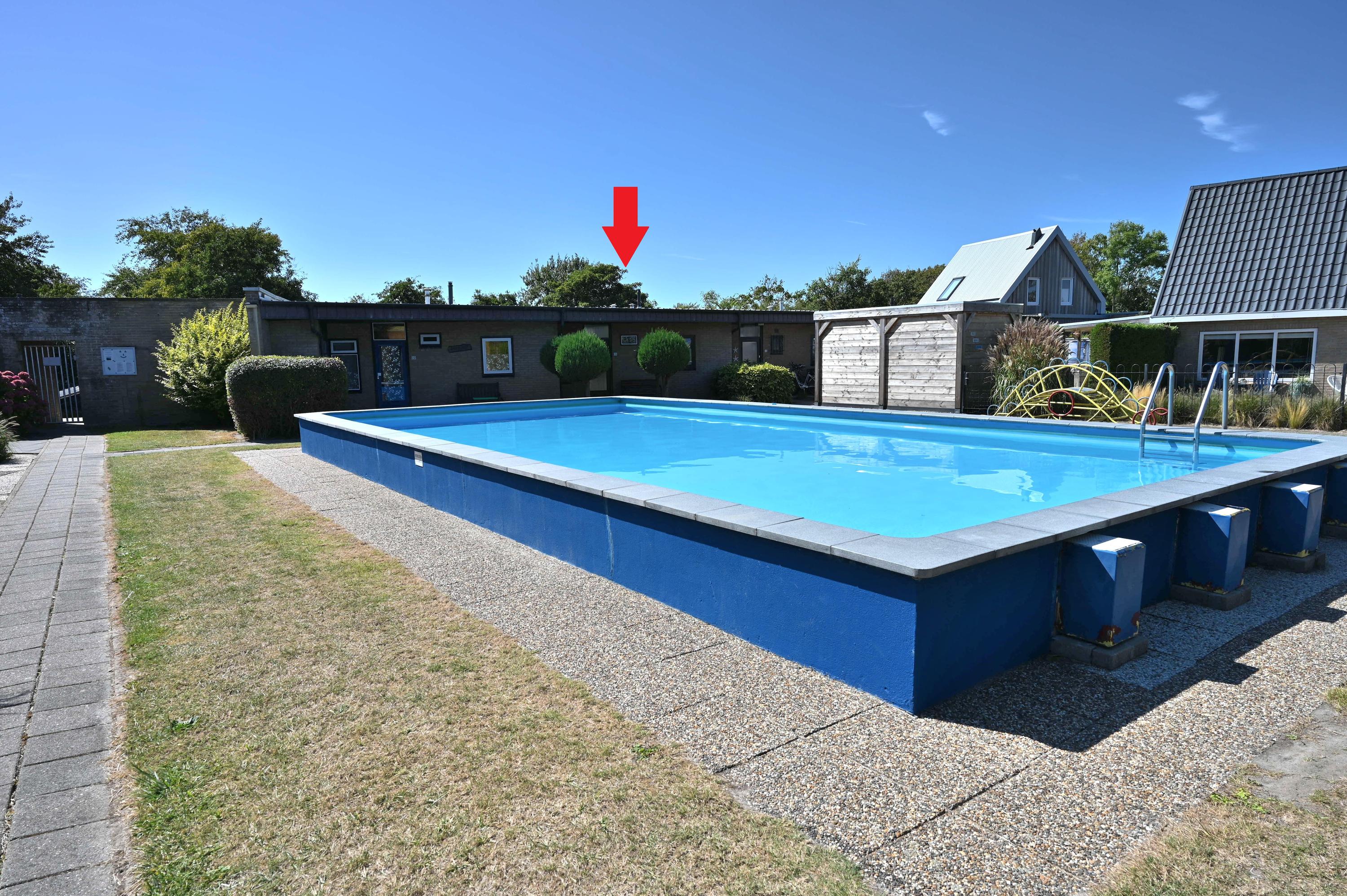 Tussenwoning te koop: Houtenburgseweg 18, Zoutelande