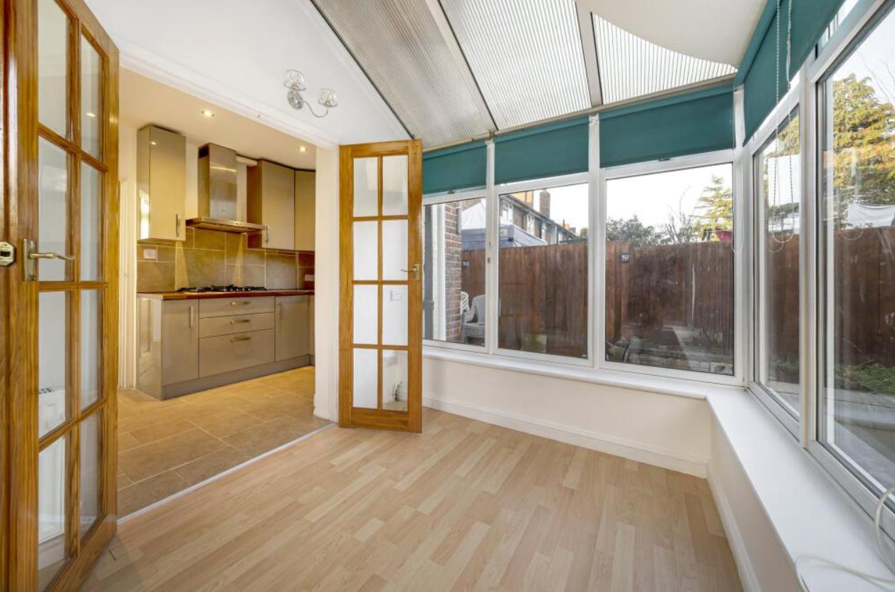 House Malmesbury Road in Greater London