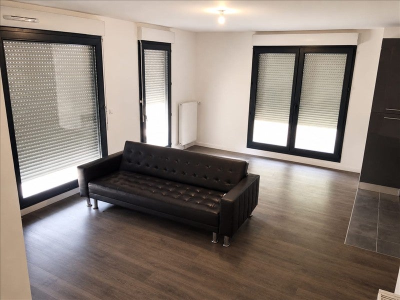 Flat Rue Jean-Jacques Rousseau in Colombes