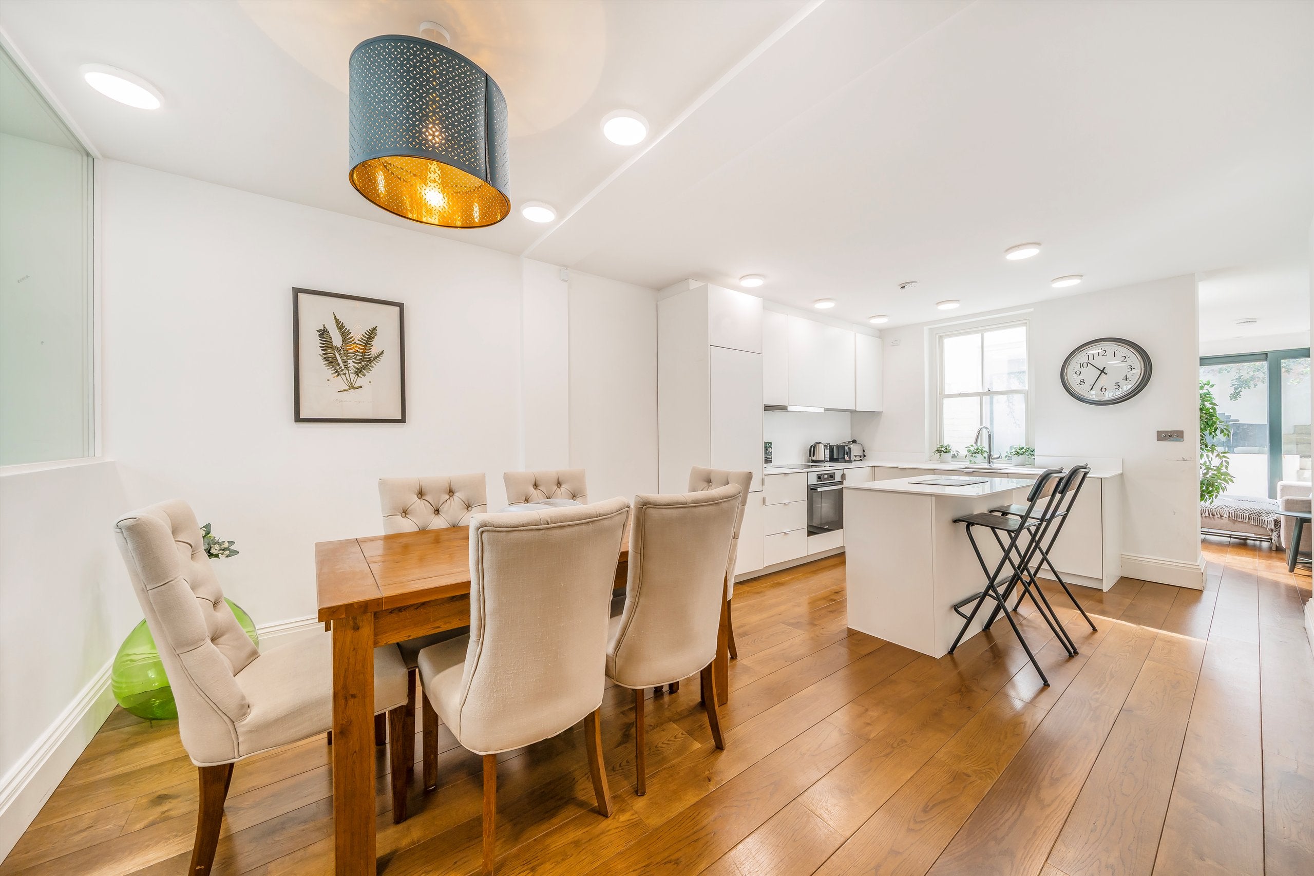 Flat Redfield Lane in Greater London
