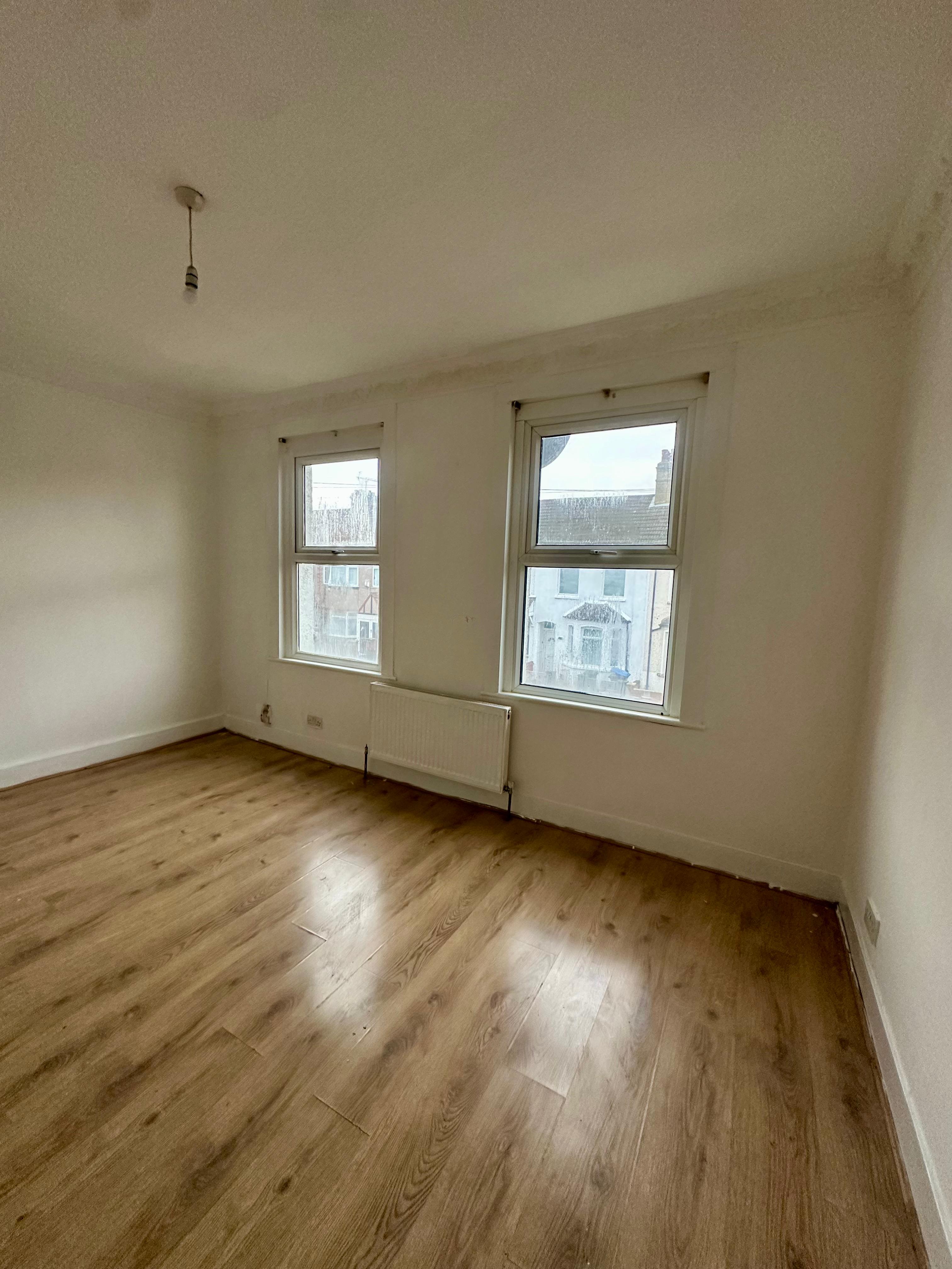 House Cornwallis Grove in Greater London