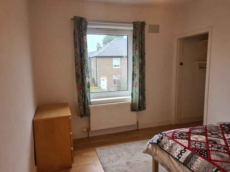 Room Colinton Mains Green in City of Edinburgh