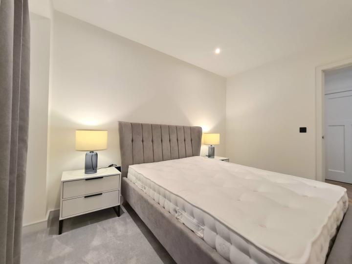 Flat Ashdown Road in Greater London