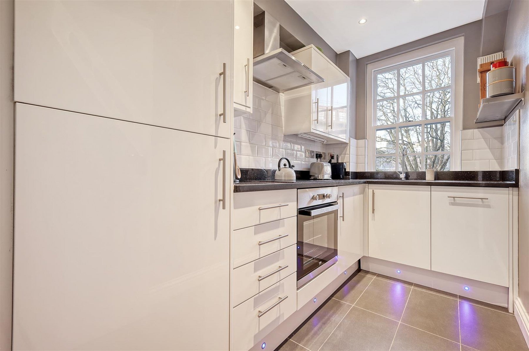 Flat Eton College Road in Greater London