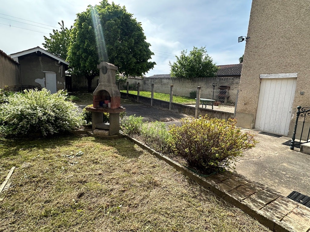 House Route de Buyon in Saint-Étienne-des-Oullières