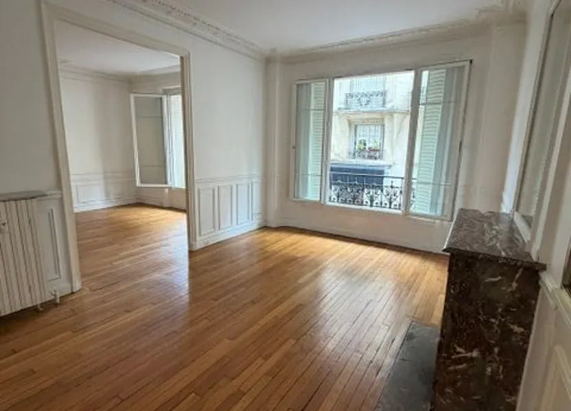 Flat Avenue Félix Faure in Paris