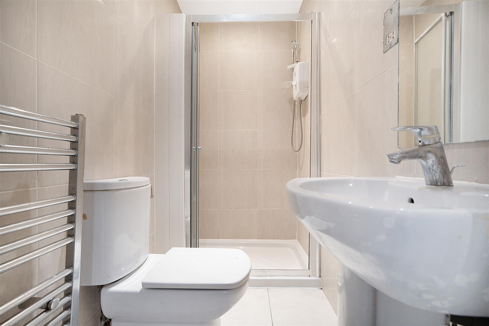Flat Belgrave Road in City of Westminster