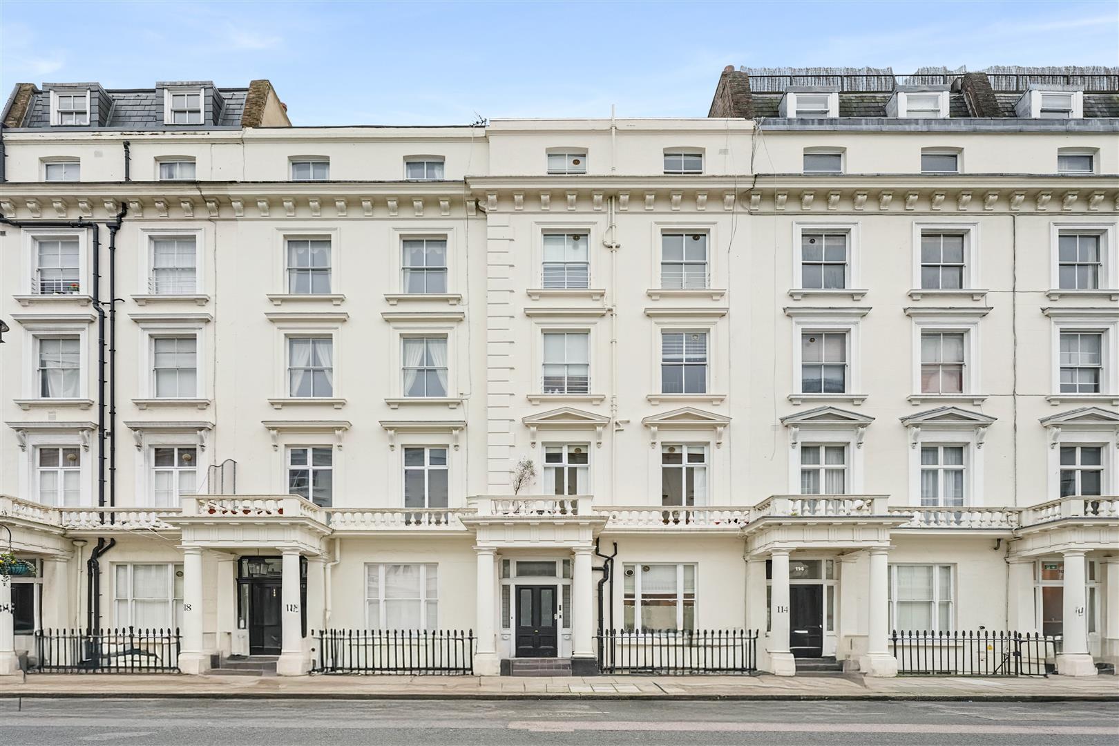 Flat Belgrave Road in City of Westminster