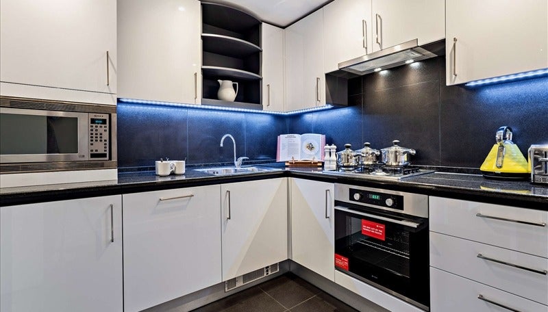 Flat Westferry Circus in Greater London