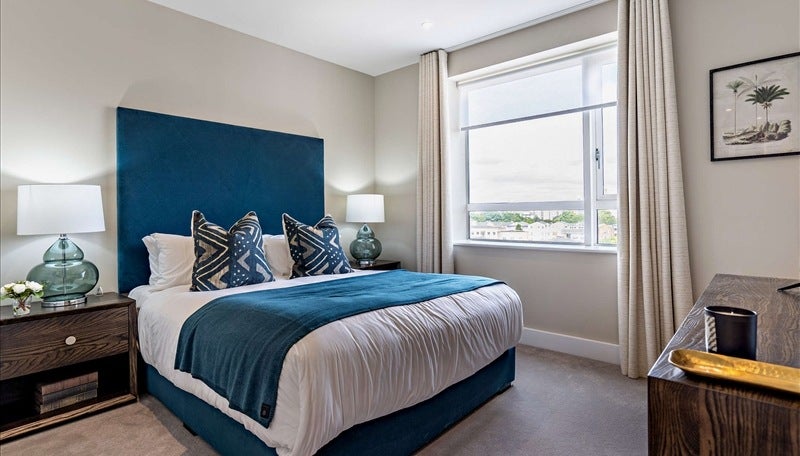 Flat Westferry Circus in Greater London
