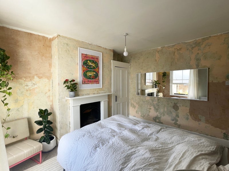Room Well Street in Greater London