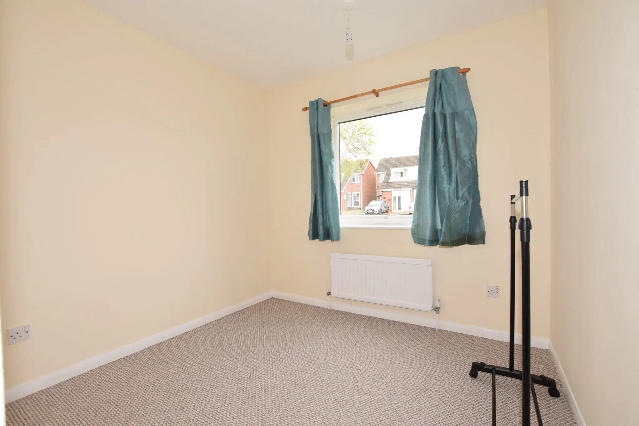 Flat Chalgrove Road in South Oxfordshire