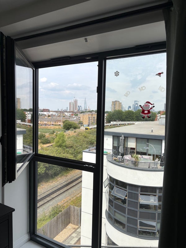 Room Trundley's Road in Greater London