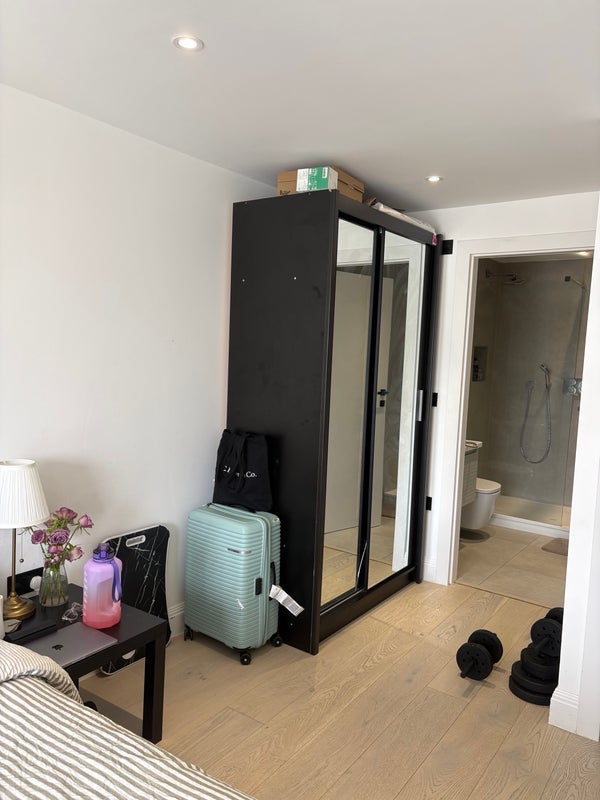 Room Trundley's Road in Greater London