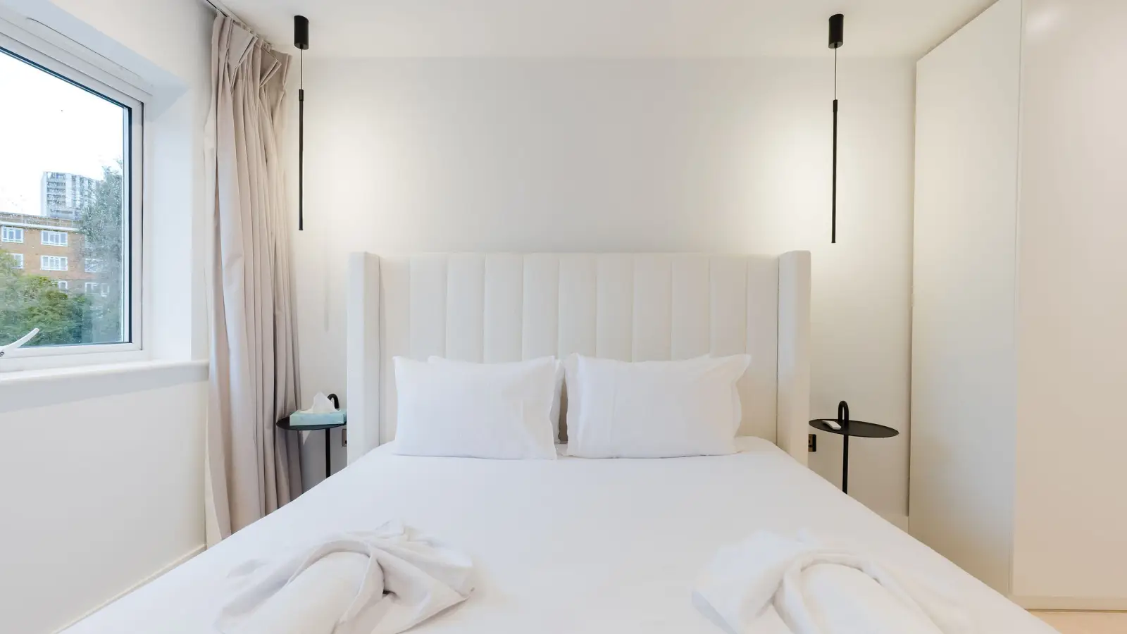 Flat Thorparch Road in Greater London