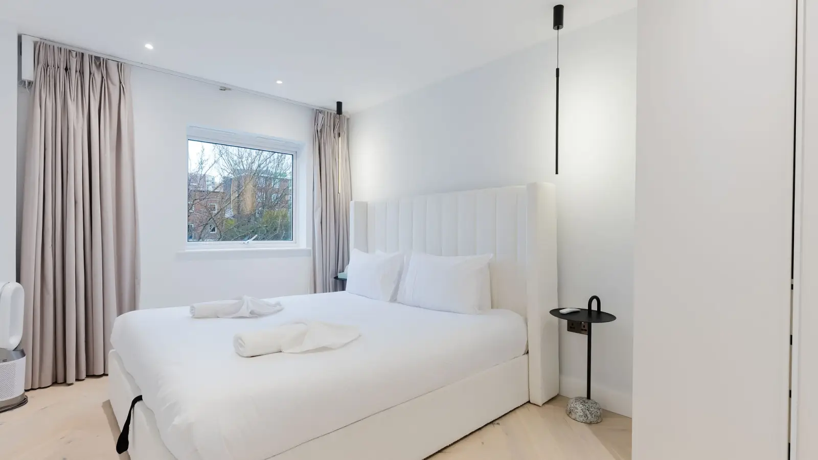 Flat Thorparch Road in Greater London