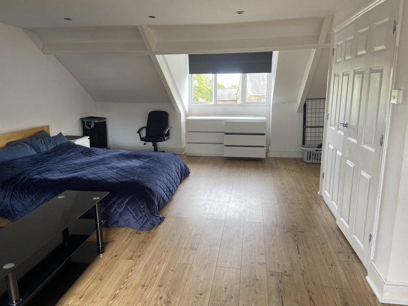 Room Coldwell Lane in Gateshead