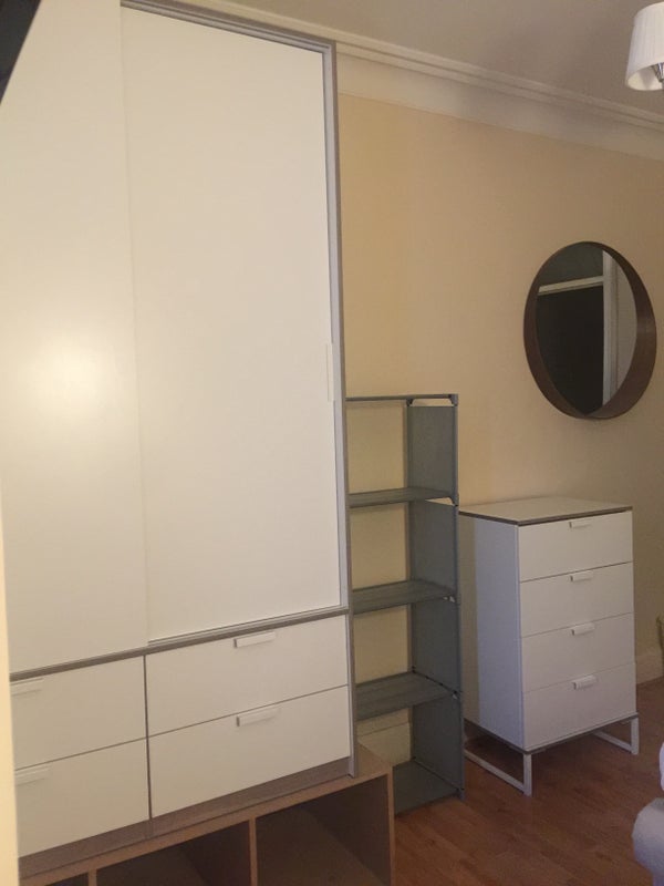 Room Finchley Road in Greater London