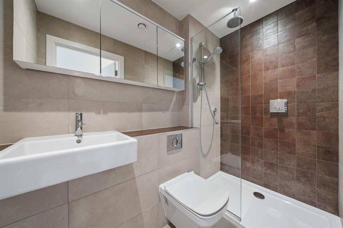 Flat Ladbroke Grove in Greater London