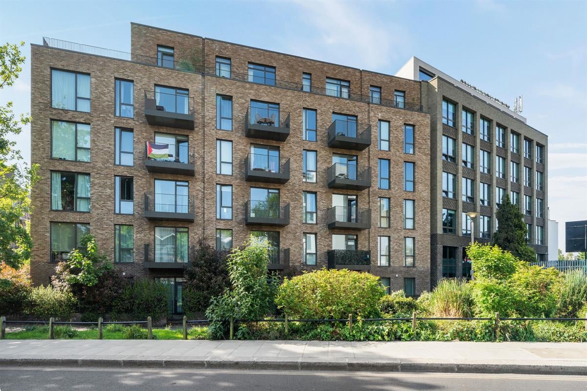 Flat Ladbroke Grove in Greater London