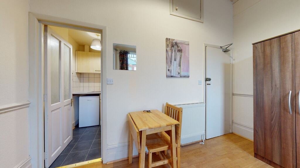Room Anson Road in Greater London