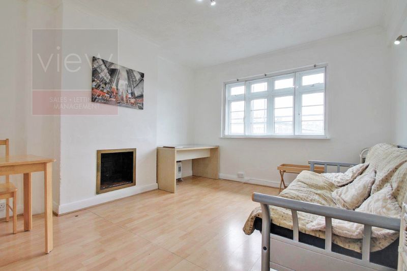 Flat Old Kent Road in Greater London