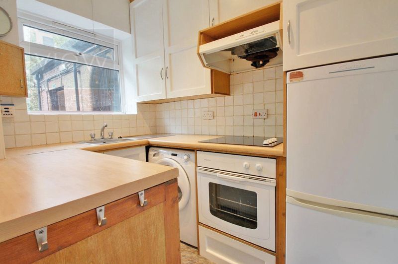 Flat Old Kent Road in Greater London