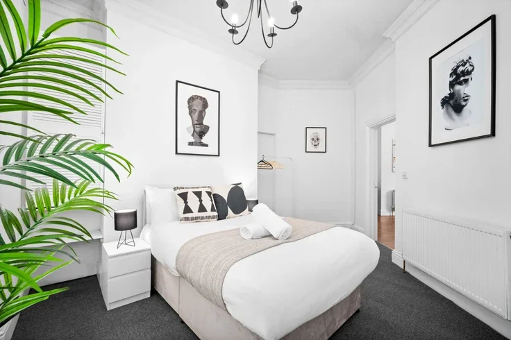 Flat Park Crescent in Wolverhampton