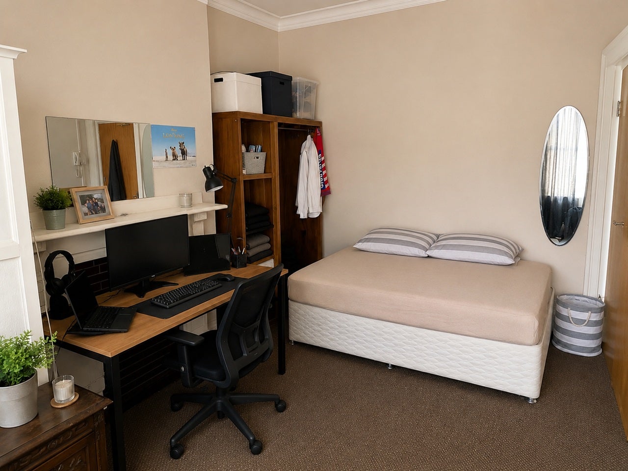 Room West Cliff Gardens in Bournemouth