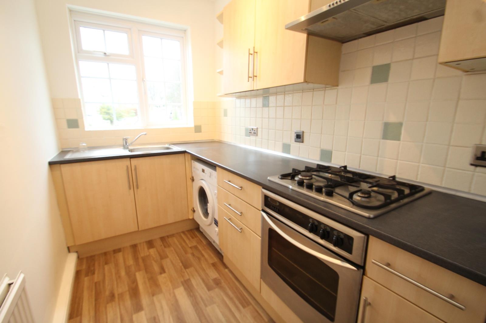 Flat Quarrie Dene Court in Leeds