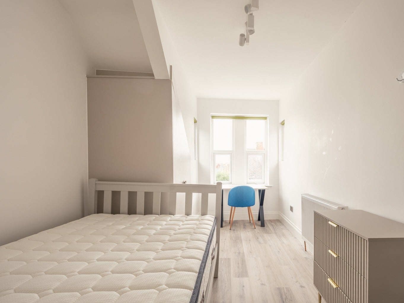 Flat Grosvenor Place in Newcastle upon Tyne