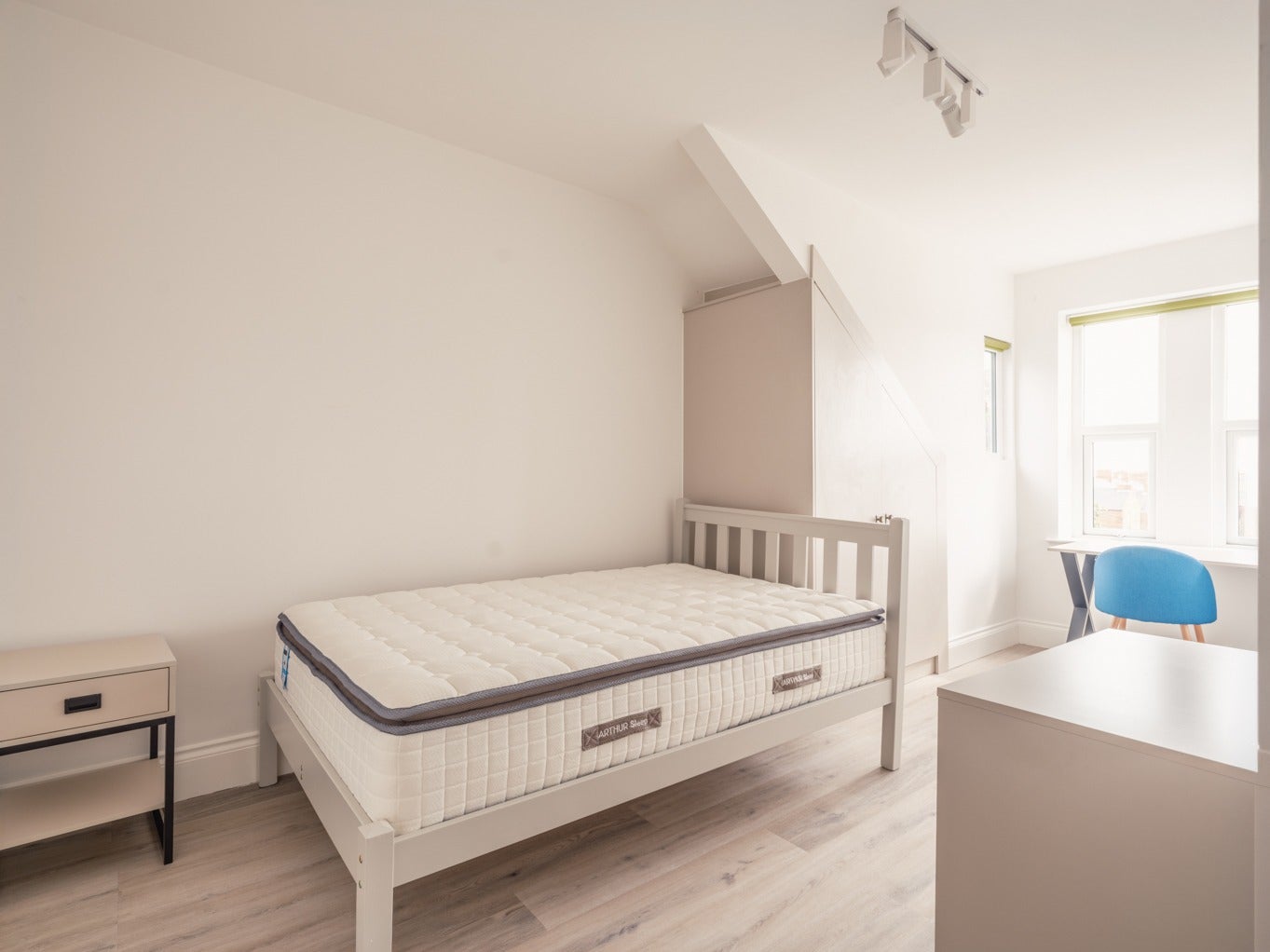 Flat Grosvenor Place in Newcastle upon Tyne