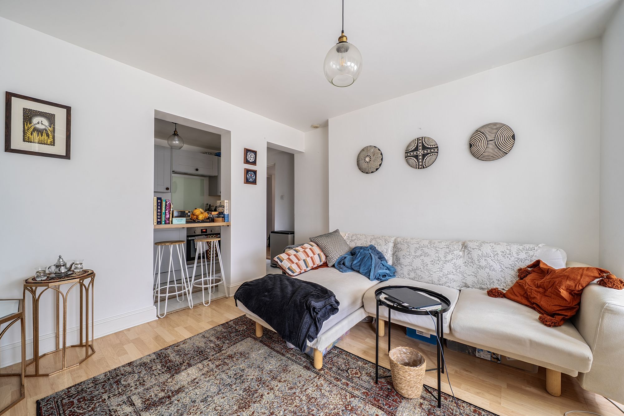 Flat Fairfield Road in Greater London