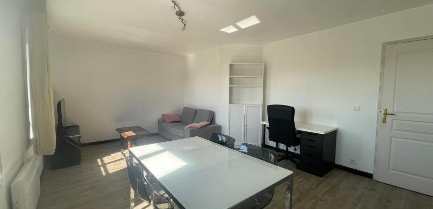 Flat Rue Louis Guérin in Villeurbanne