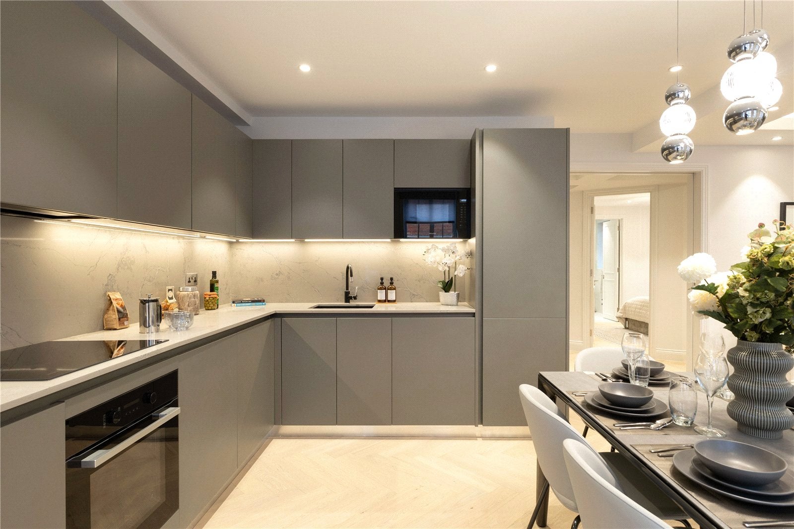 Flat Sloane Street in Greater London