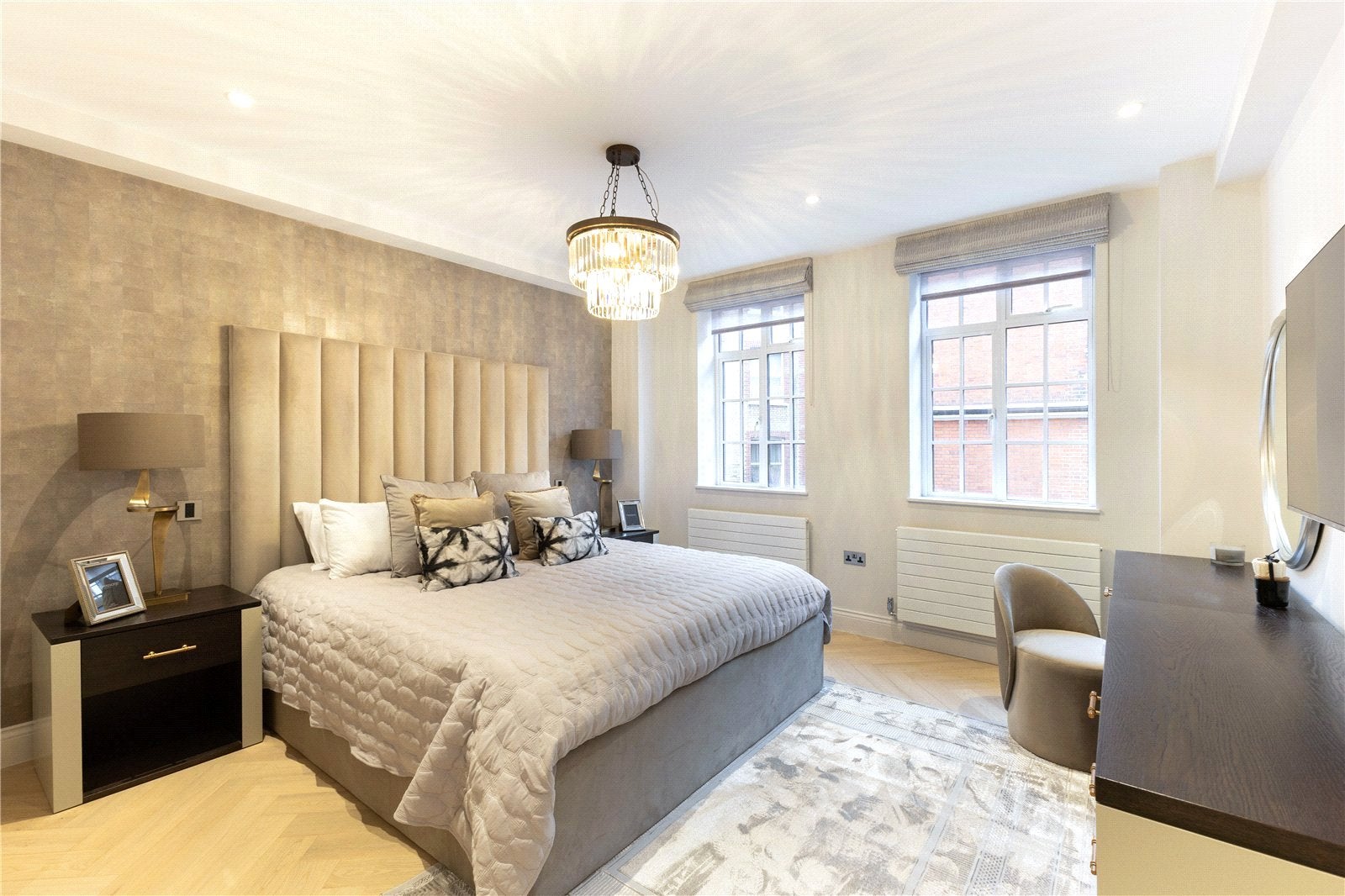 Flat Sloane Street in Greater London