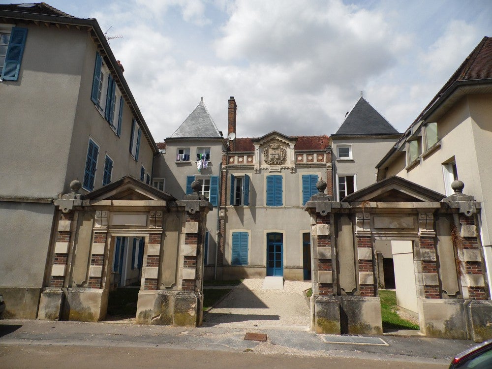 Appartement Rue du 11 Novembre à Ervy-le-Châtel