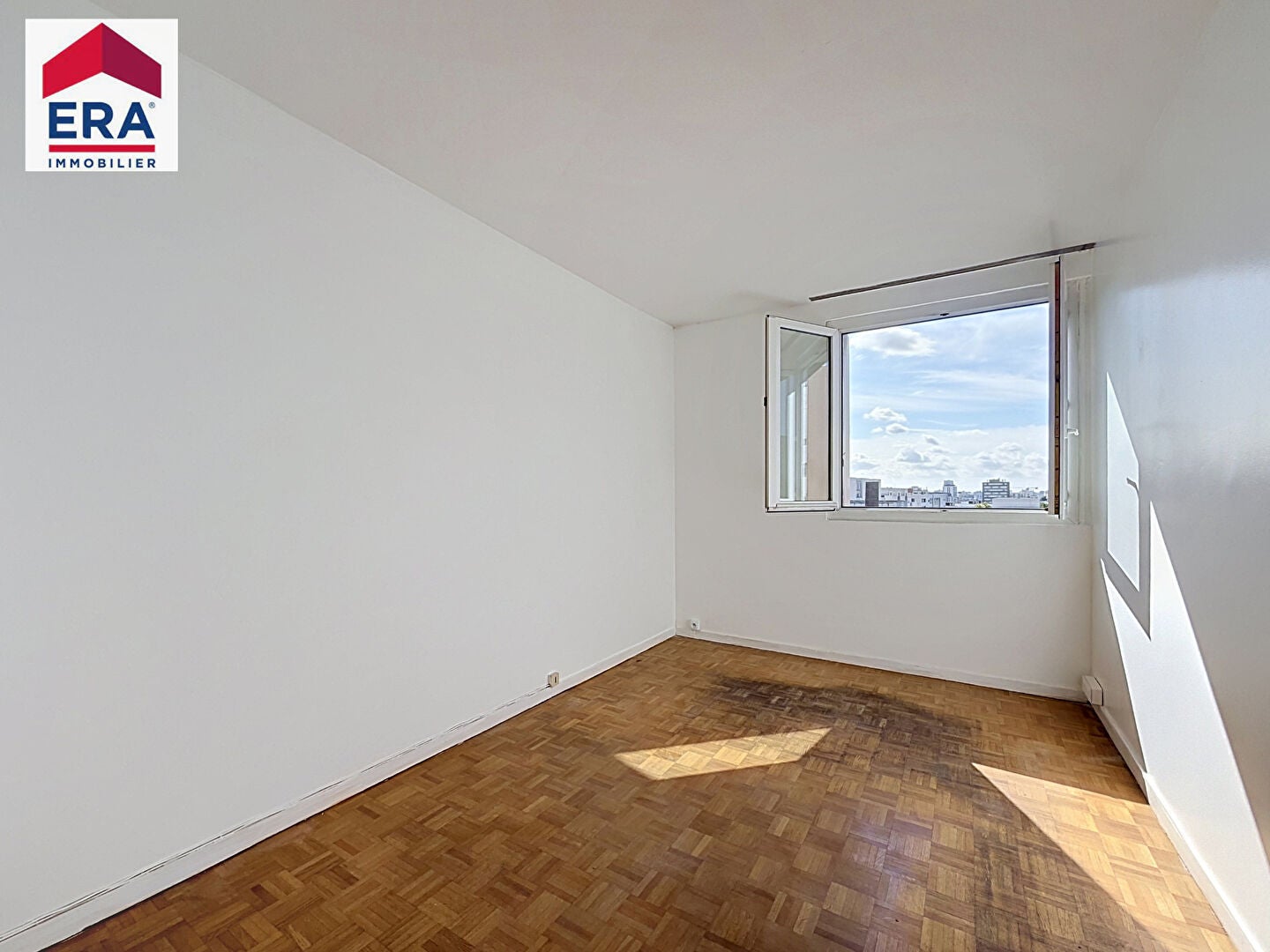 Flat Esplanade Georges Marrane in Ivry-sur-Seine