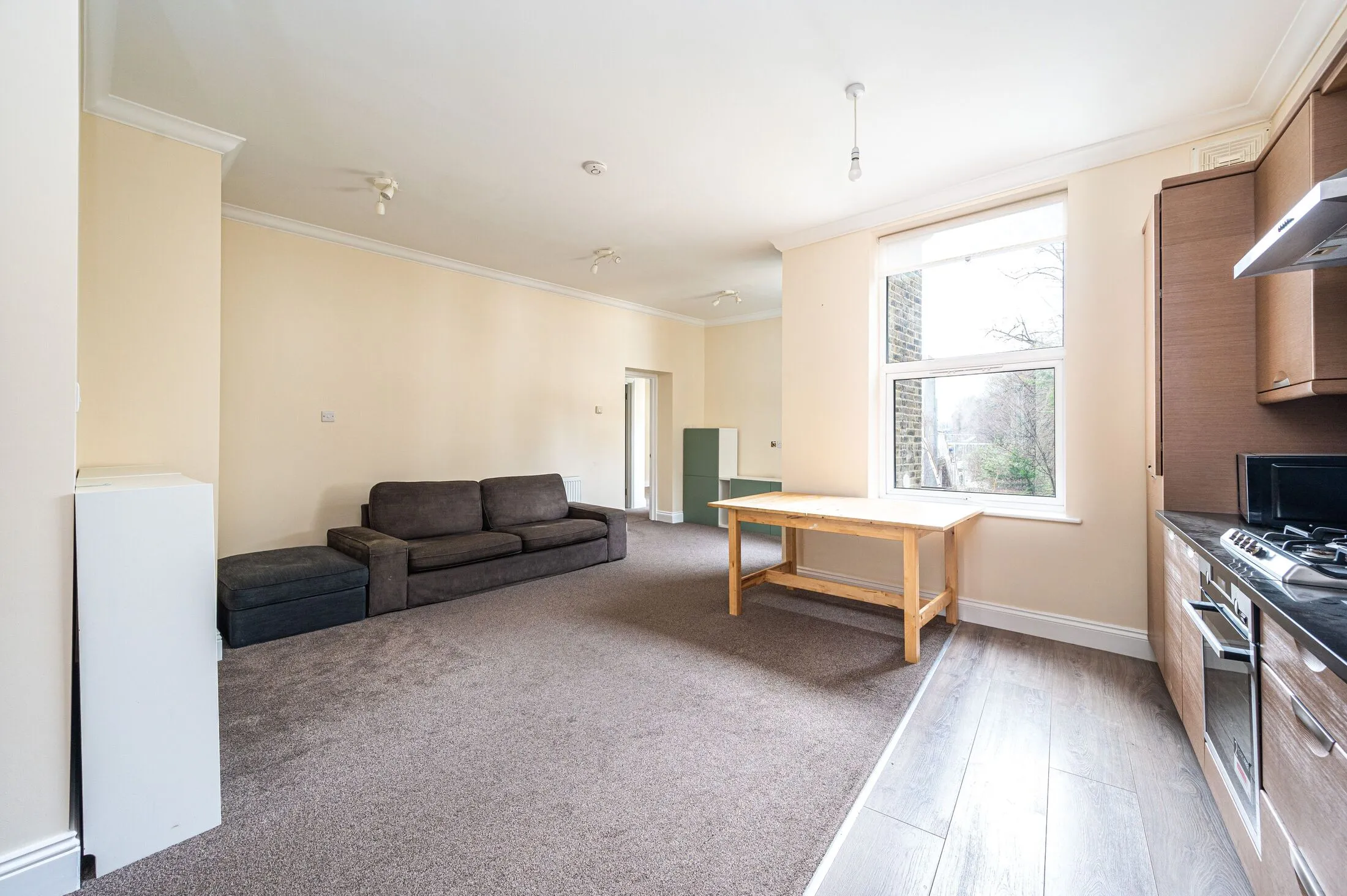 Flat Grosvenor Avenue in Greater London